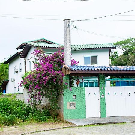 Linda Casa Com Lazer A 500M Da Praia Guaratuba Sp Bertioga Exteriör bild